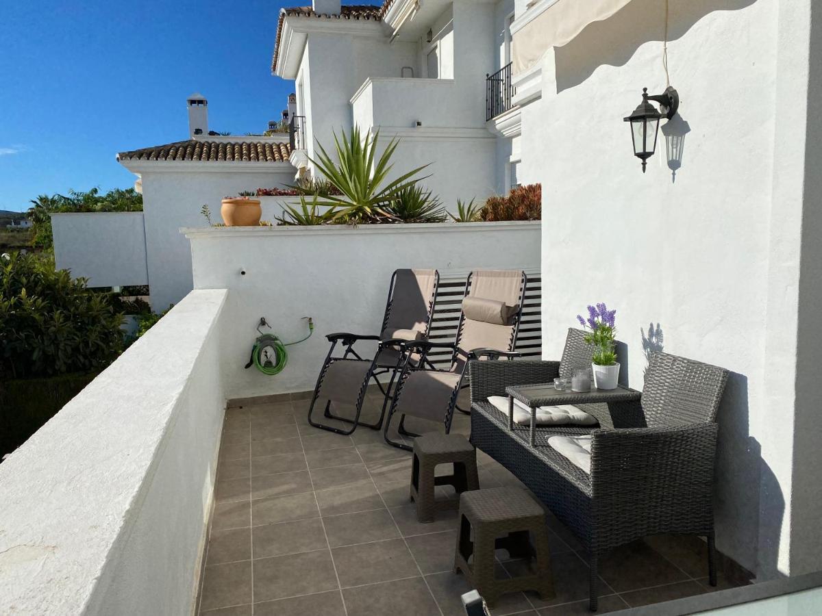 Bahia De Casares Apartment Estepona Exterior foto