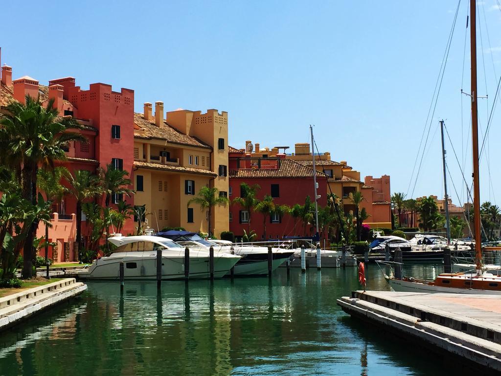 Bahia De Casares Apartment Estepona Cameră foto