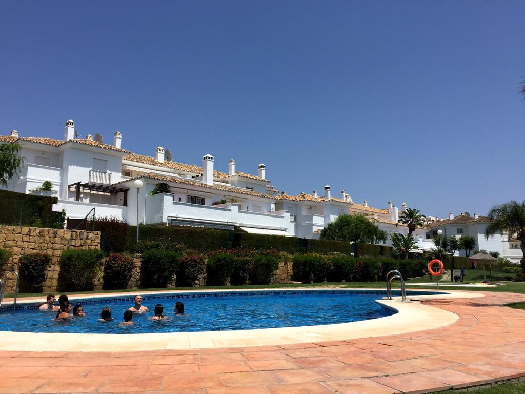 Bahia De Casares Apartment Estepona Exterior foto